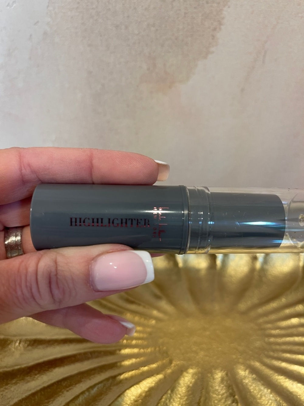 NWOT Nicole Miller Cream Highlighter Stick - Picture 3 of 3